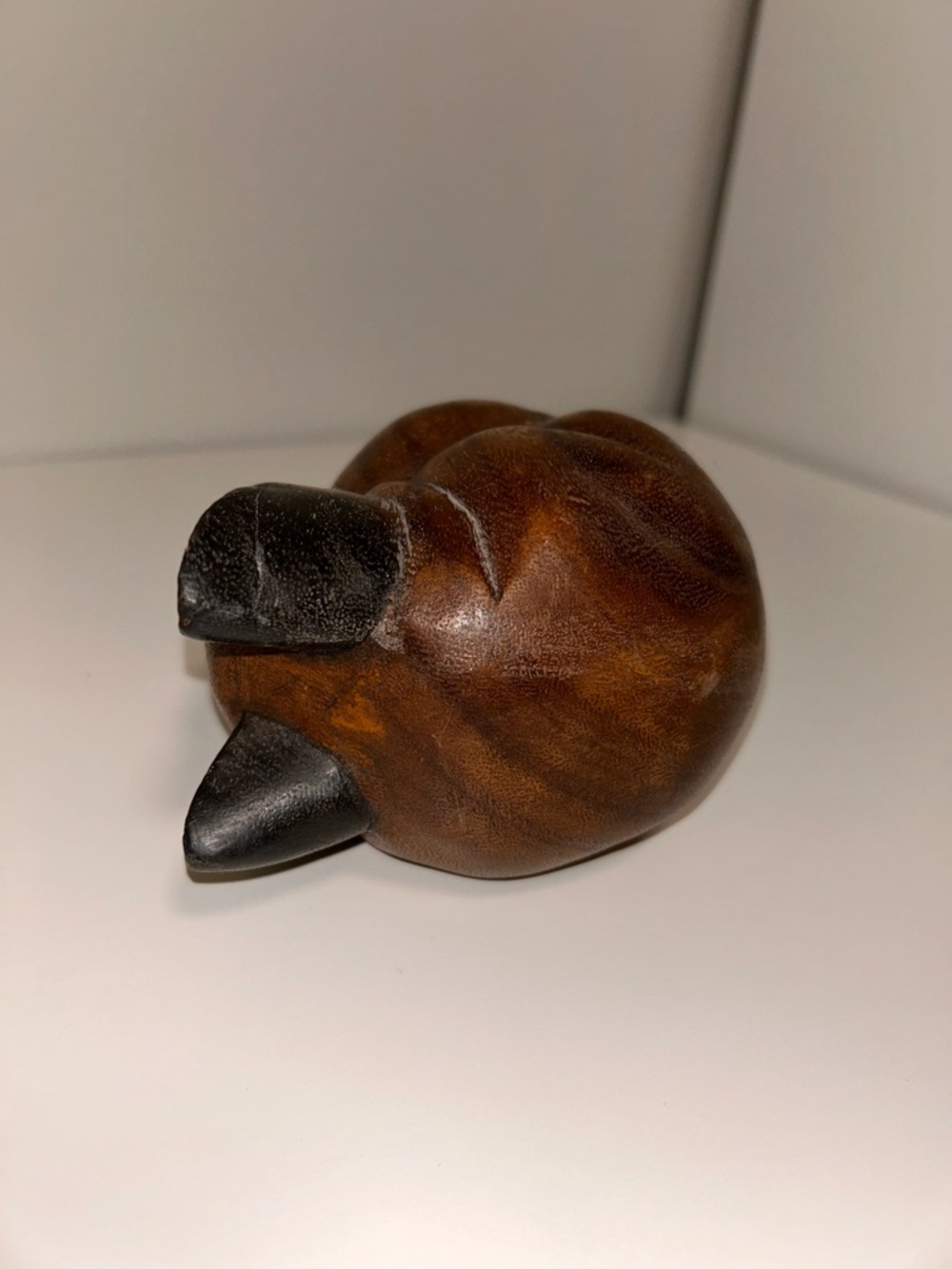 Hand-Carved Wooden Sleeping Cat Figurine - Brown - Picture 2 of 5